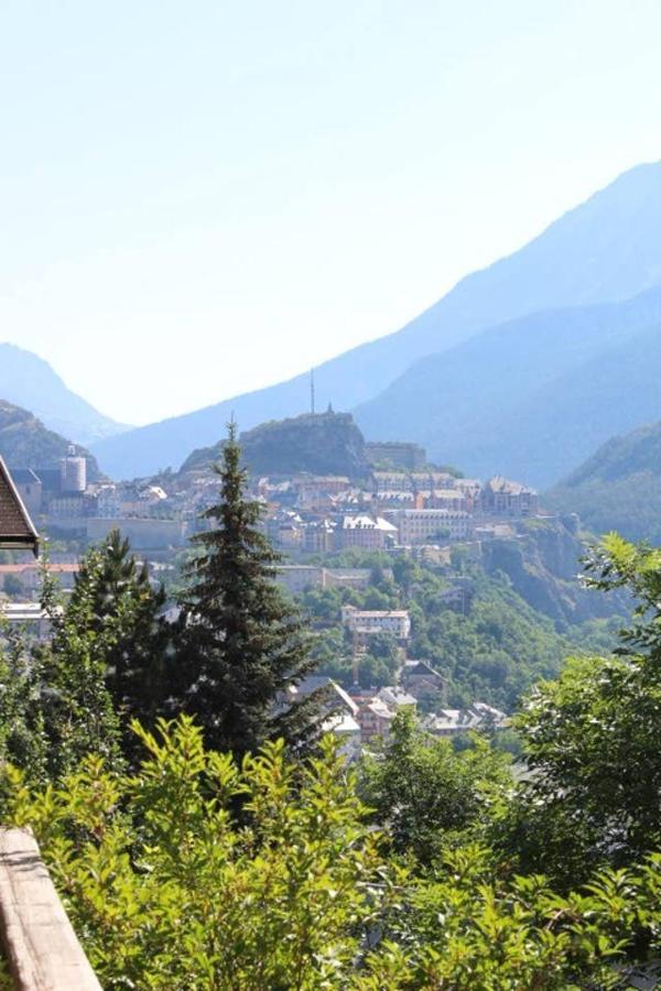 Studio Sympa Avec Terrasse , Maxi 4 Pers.Briancon Exterior photo